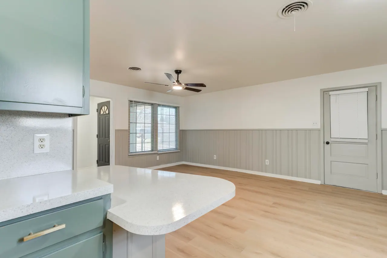 Photo 15 — 4404 28th Street, Lubbock, TX 79410