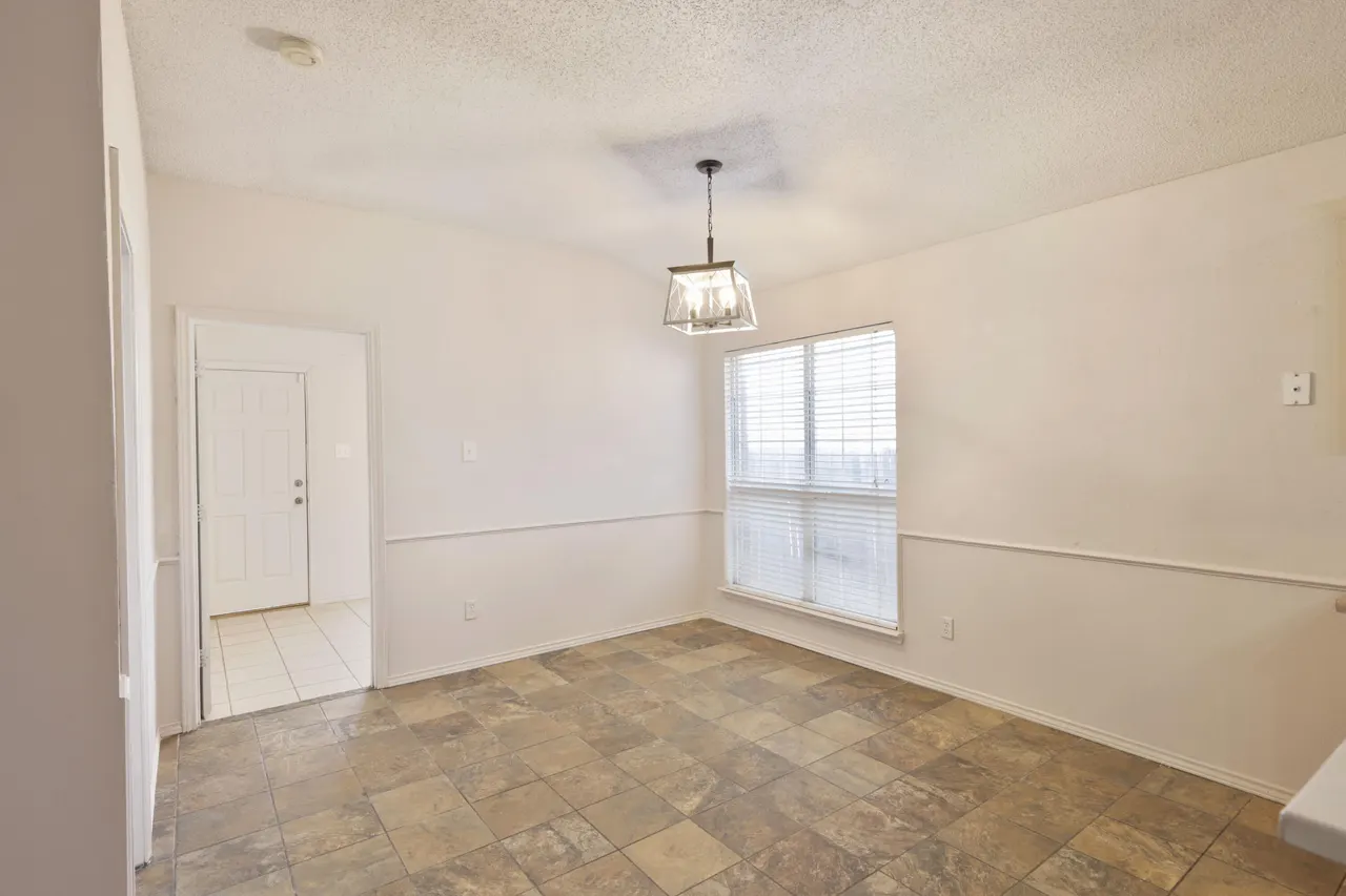 Photo 3 — 6533 86th Street, Lubbock, TX 79424
