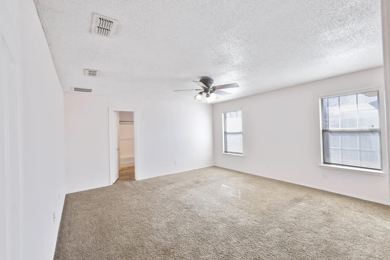 Photo 5 — 6533 86th Street, Lubbock, TX 79424