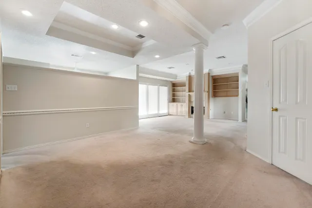 Photo 4 — 2404 Aberdeen Avenue, Lubbock, TX 79407