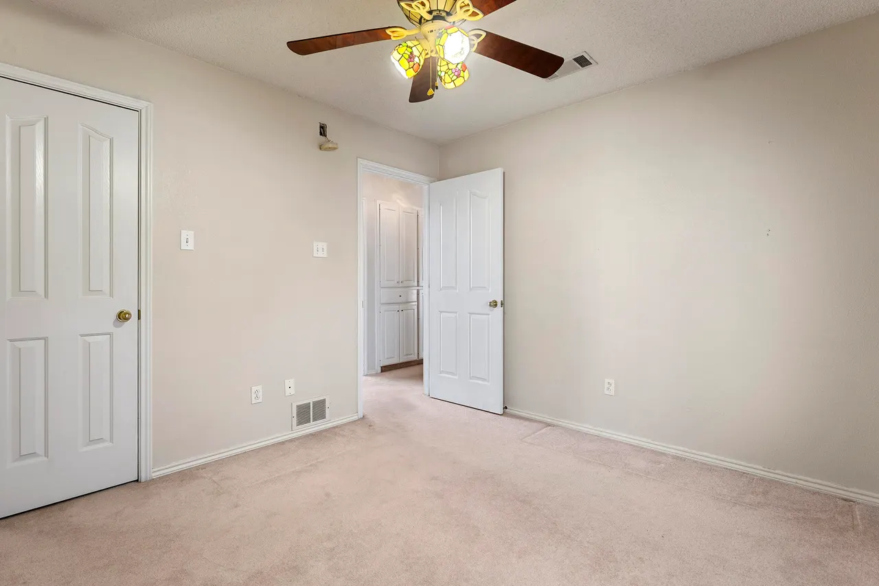 Photo 24 — 2404 Aberdeen Avenue, Lubbock, TX 79407