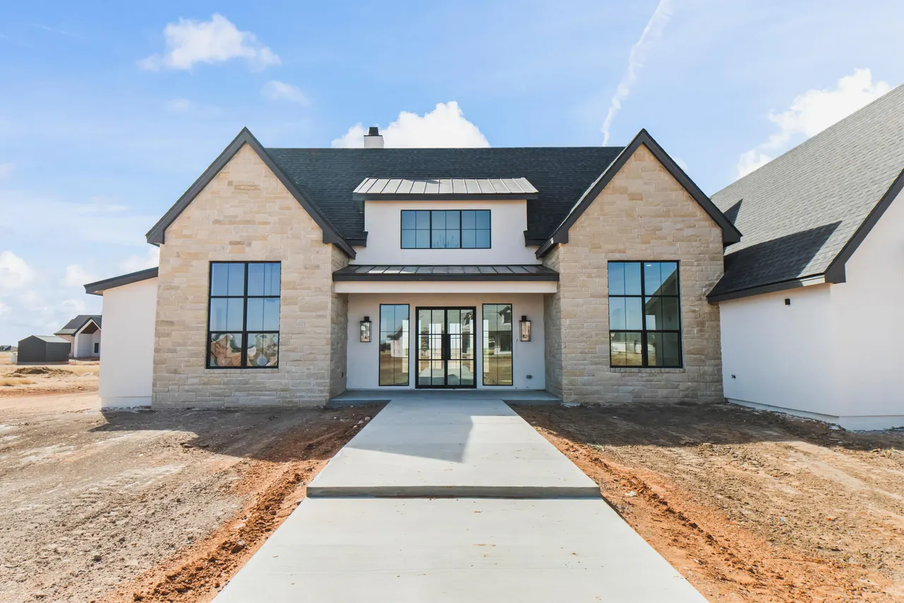 Front exterior — 223 Private Rd 302E, Seminole, TX 79360