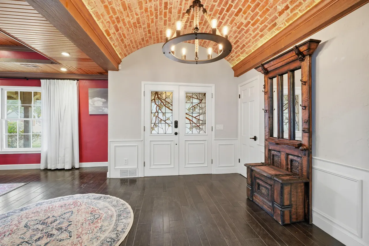 Photo 4 — 4602 13th Street, Lubbock, TX 79416