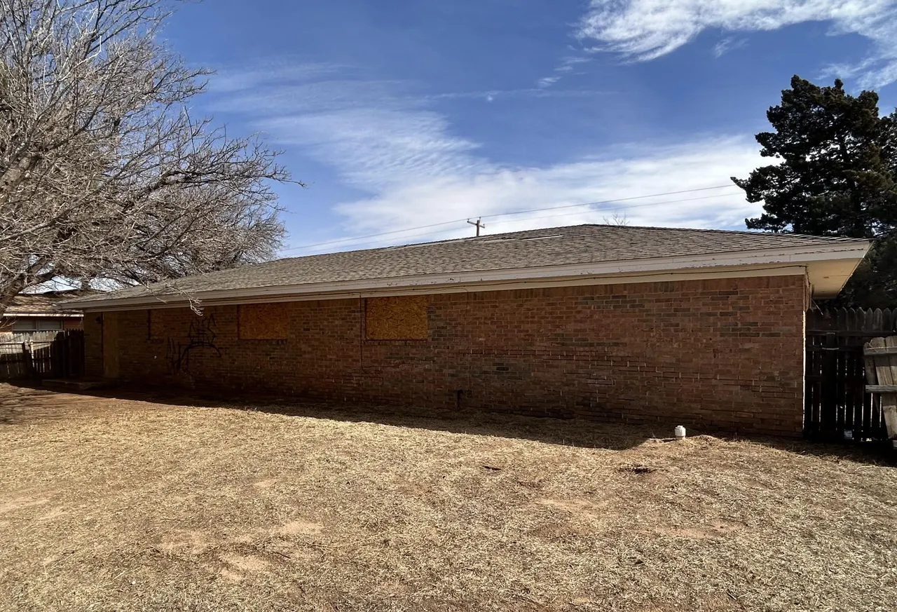 Photo 23 — 1926 Avenue H, Levelland, TX 79336