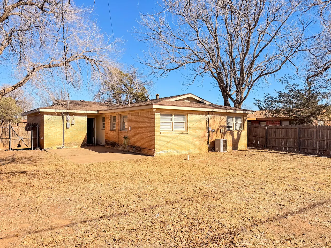 Photo 2 — 2805 53rd Street, Lubbock, TX 79413