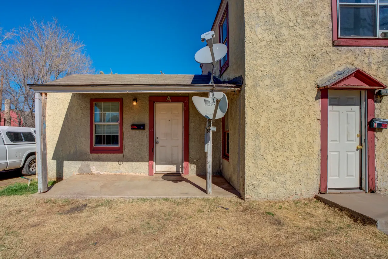 Photo 3 — 2608 Avenue V, Lubbock, TX 79411