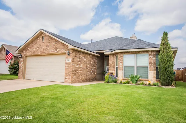 Photo 2 — 6942 37th Street, Lubbock, TX 79407