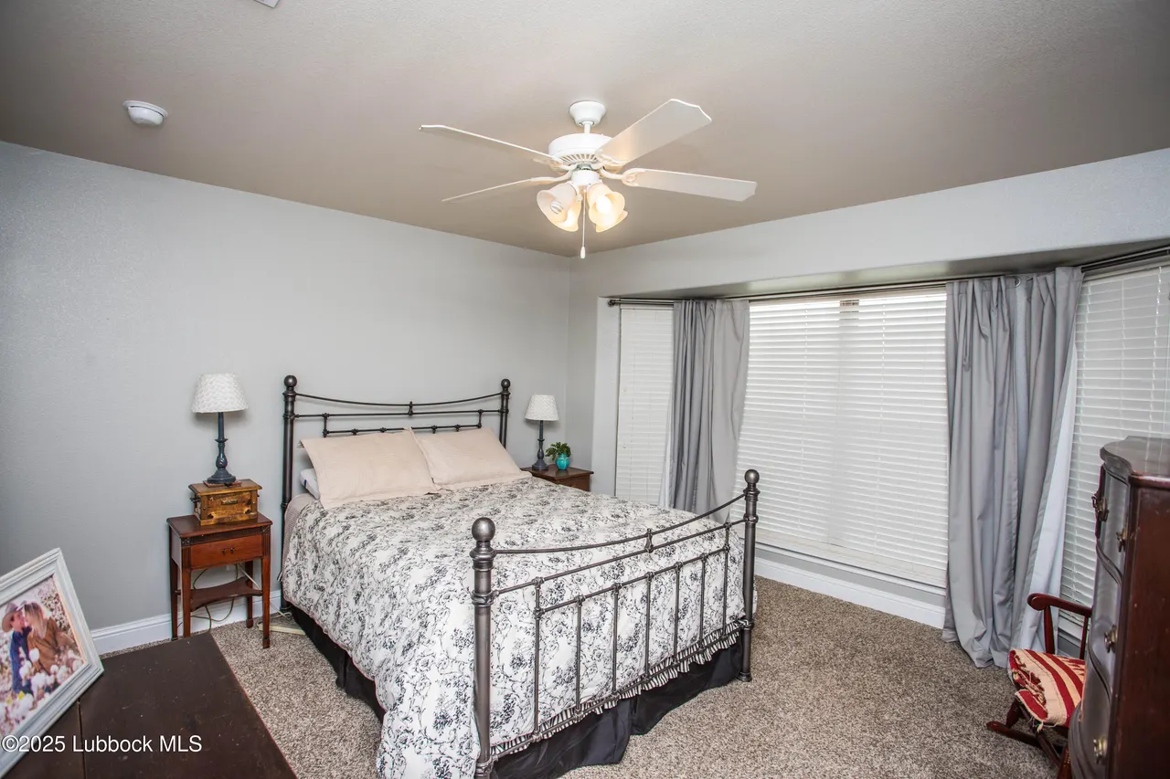 Photo 4 — 6942 37th Street, Lubbock, TX 79407