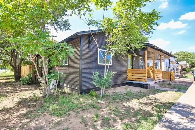 Front exterior — 2312 Avenue U, Lubbock, TX 79411