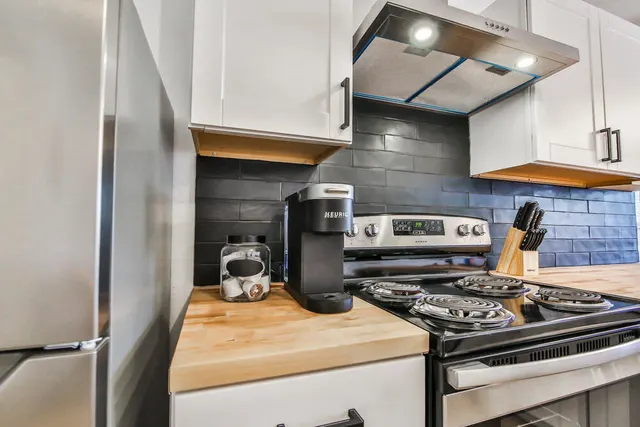 Photo 6 — 2312 Avenue U, Lubbock, TX 79411
