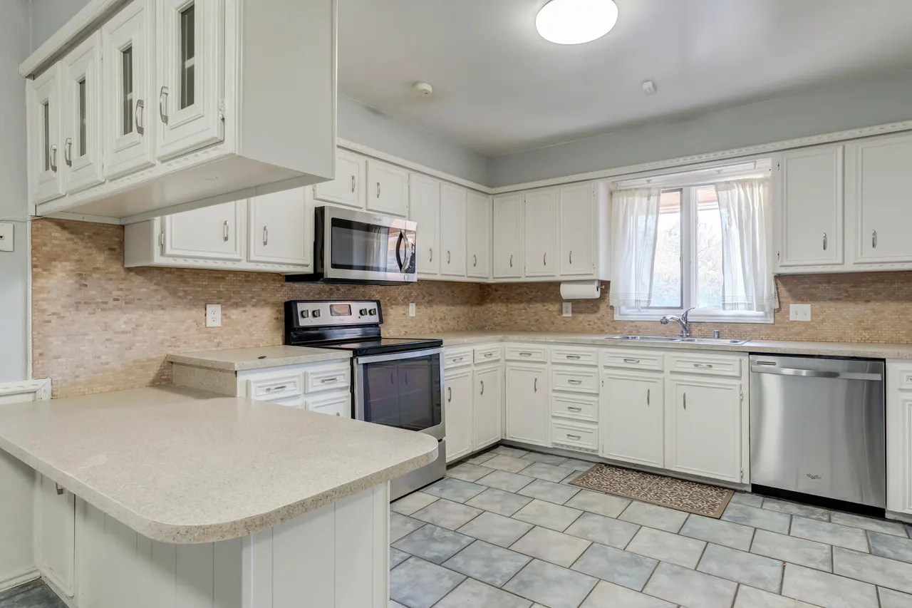 Photo 12 — 4604 62nd Street, Lubbock, TX 79414