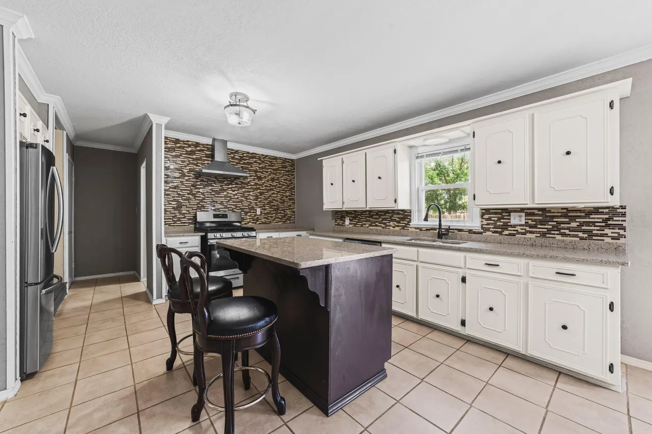Photo 8 — 1407 Japonica Drive, Denver City, TX 79323