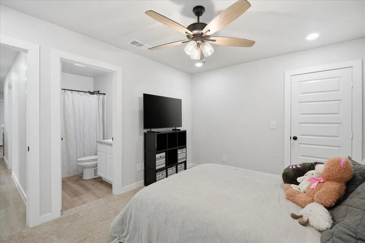 Photo 13 — 1209 E 21st Street, Wolfforth, TX 79382