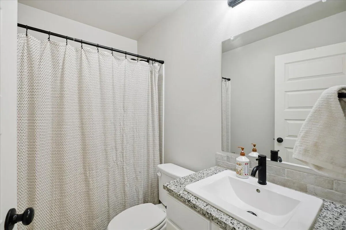 Photo 14 — 1209 E 21st Street, Wolfforth, TX 79382