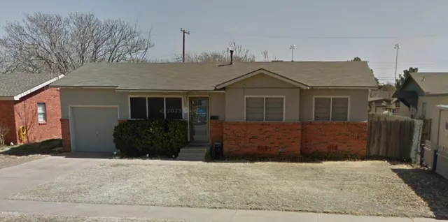 Front exterior — 133 Elgin Avenue, Levelland, TX 79336