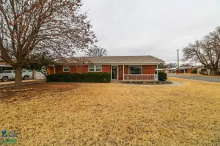 Sold home at 200 Crescent Drive
