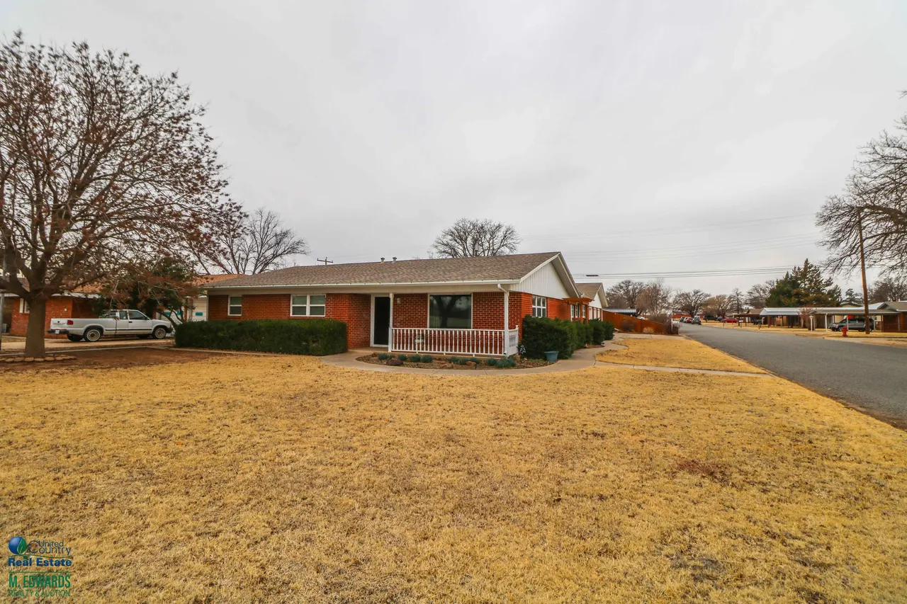 Photo 2 — 200 Crescent Drive, Littlefield, TX 79339