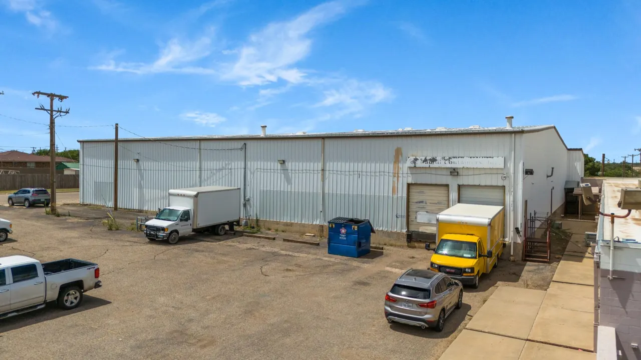 Photo 4 — 224 Buddy Holly Avenue, Lubbock, TX 79401