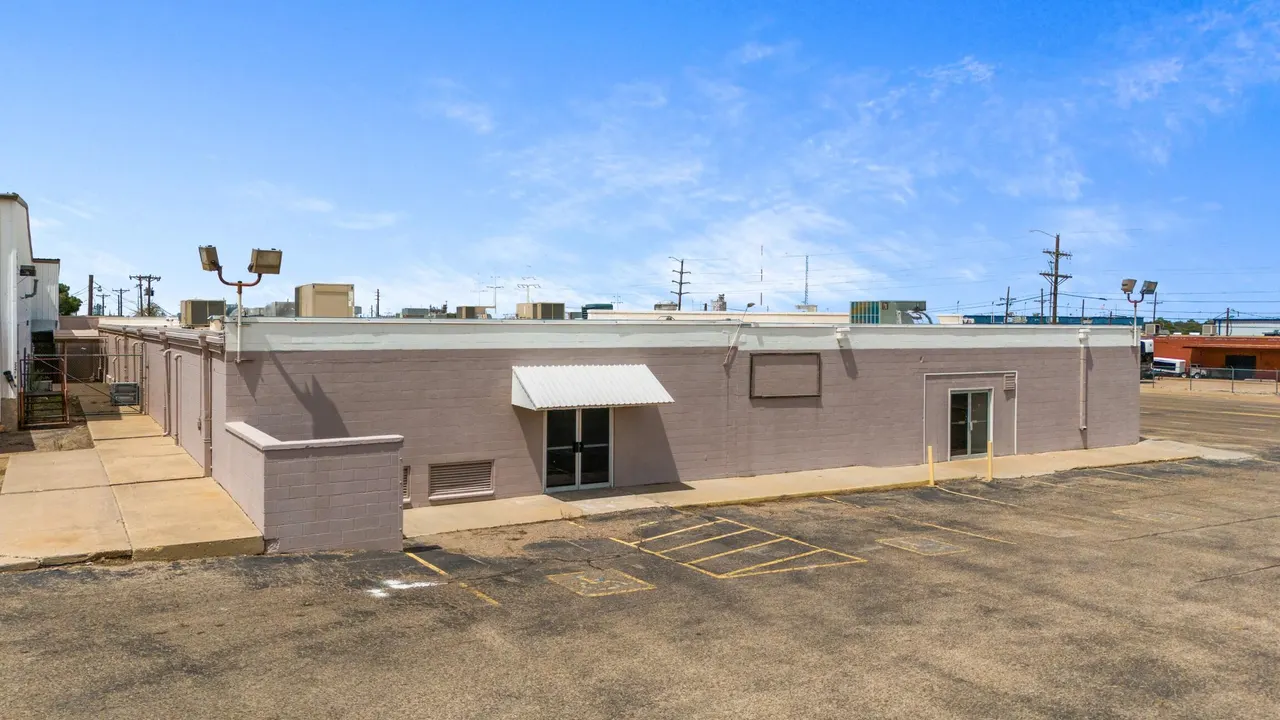 Photo 5 — 224 Buddy Holly Avenue, Lubbock, TX 79401