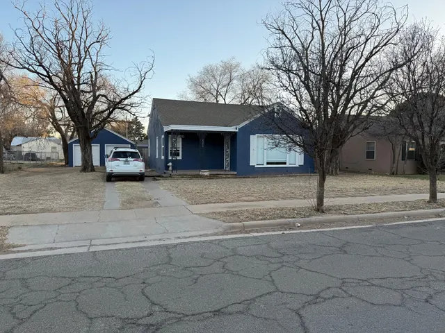 Photo 2 — 2207 23rd Street, Lubbock, TX 79411