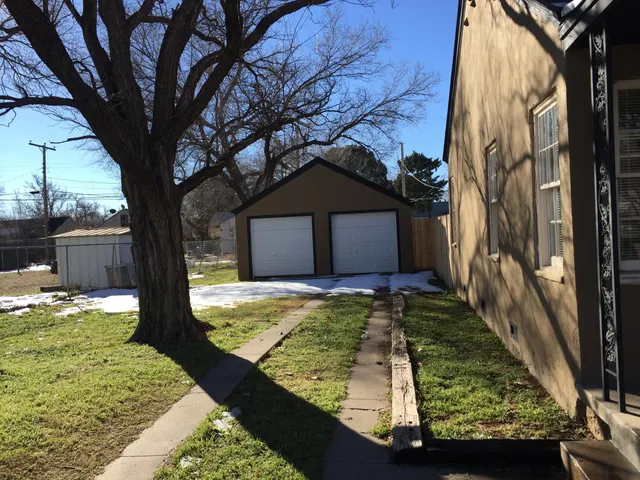 Photo 3 — 2207 23rd Street, Lubbock, TX 79411