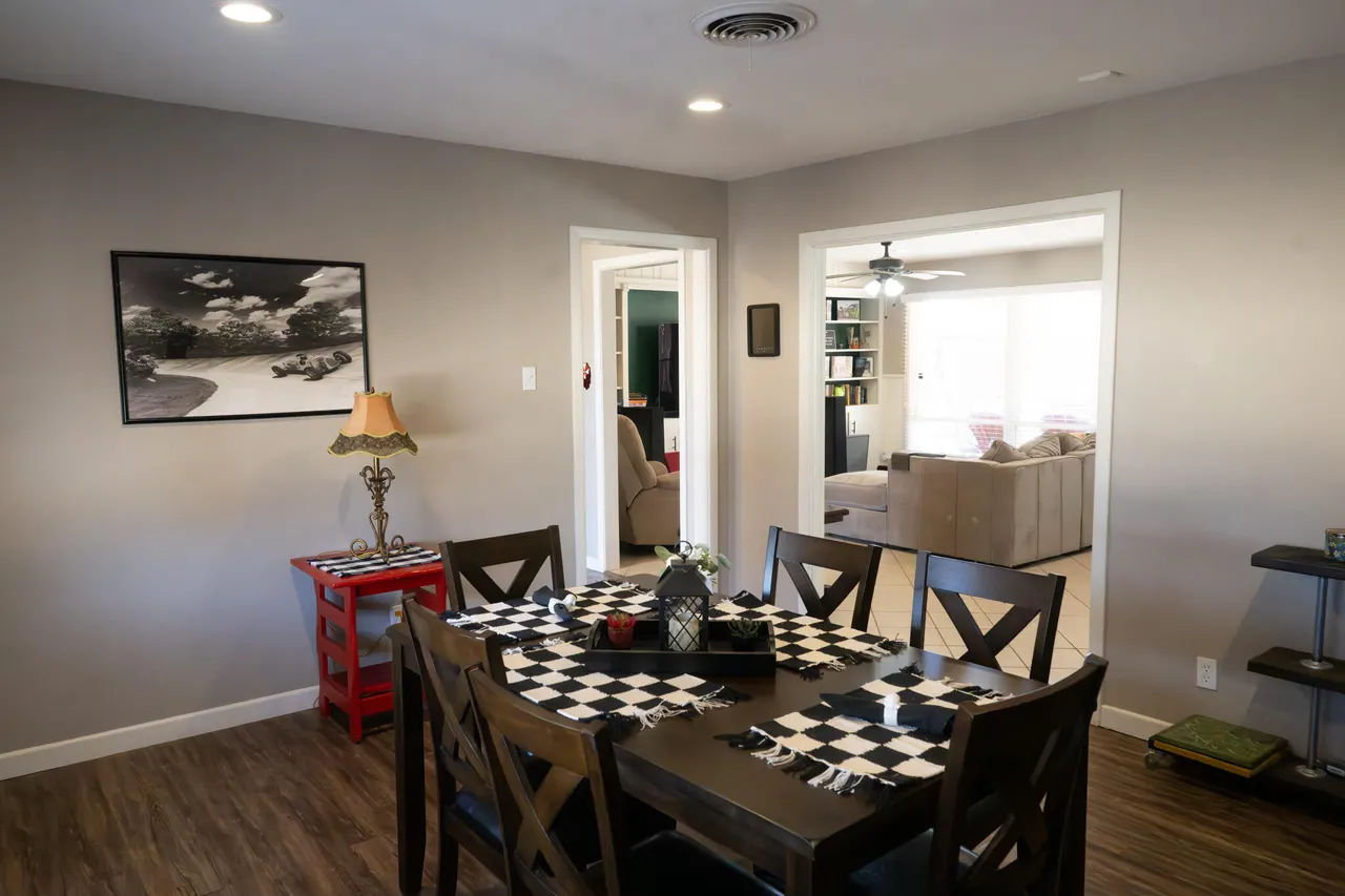 Photo 4 — 2305 57th Street, Lubbock, TX 79412
