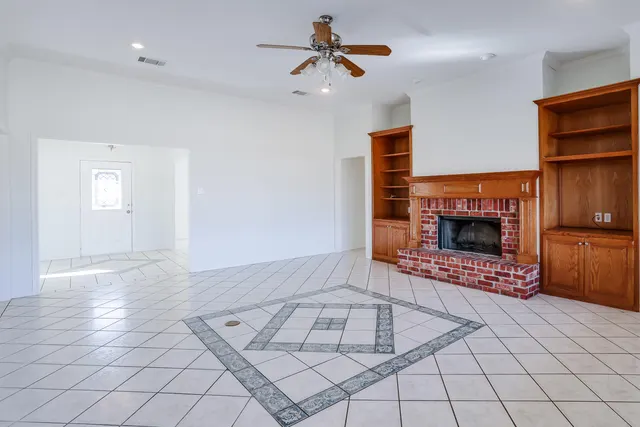 Photo 4 — 7807 Prentiss Avenue, Lubbock, TX 79424