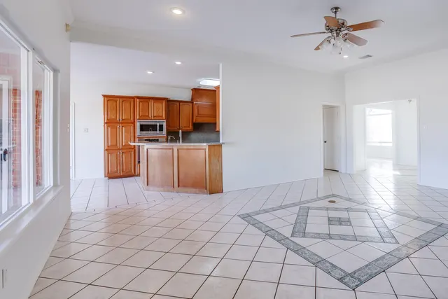 Photo 5 — 7807 Prentiss Avenue, Lubbock, TX 79424