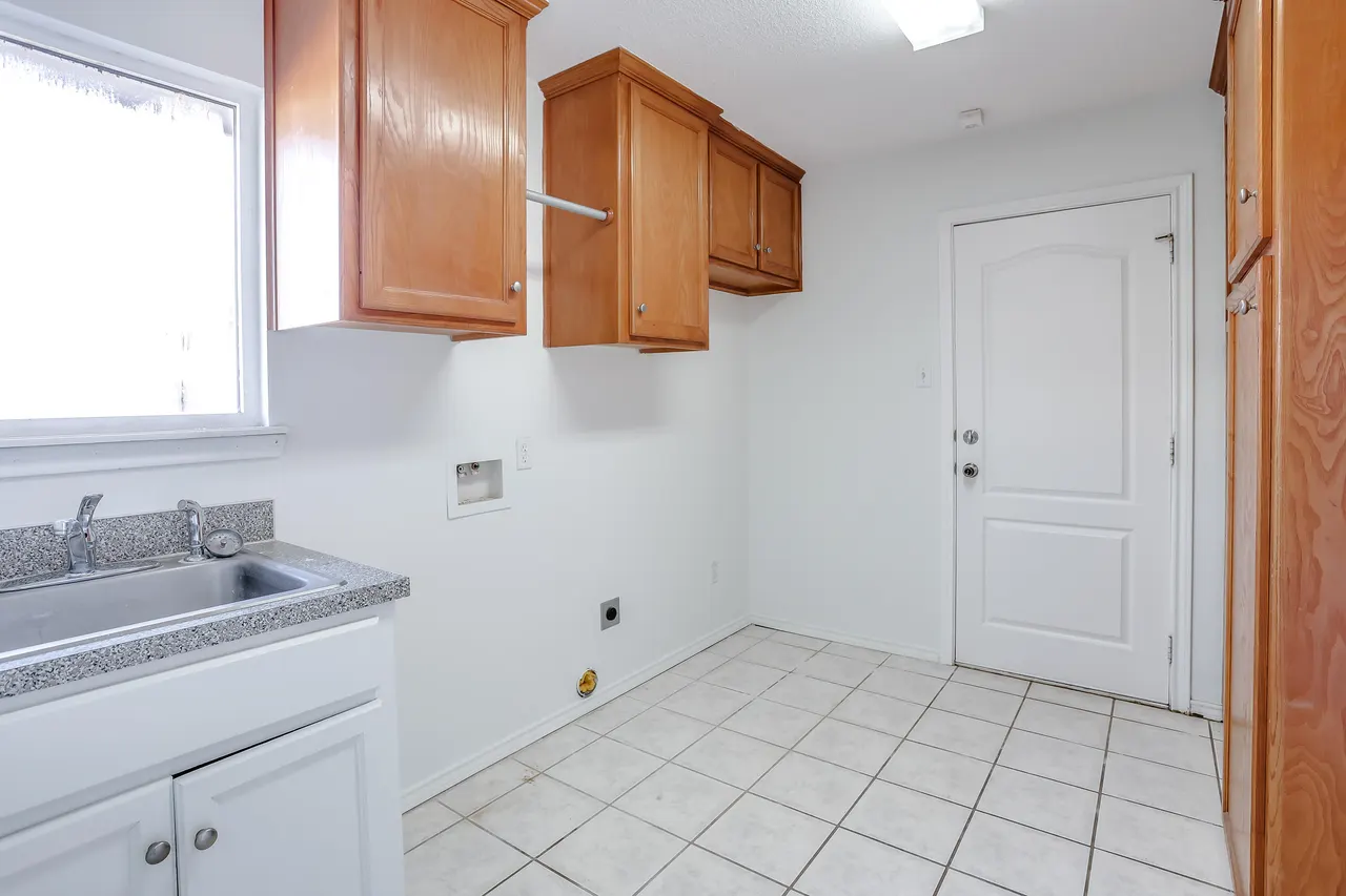 Photo 23 — 7807 Prentiss Avenue, Lubbock, TX 79424