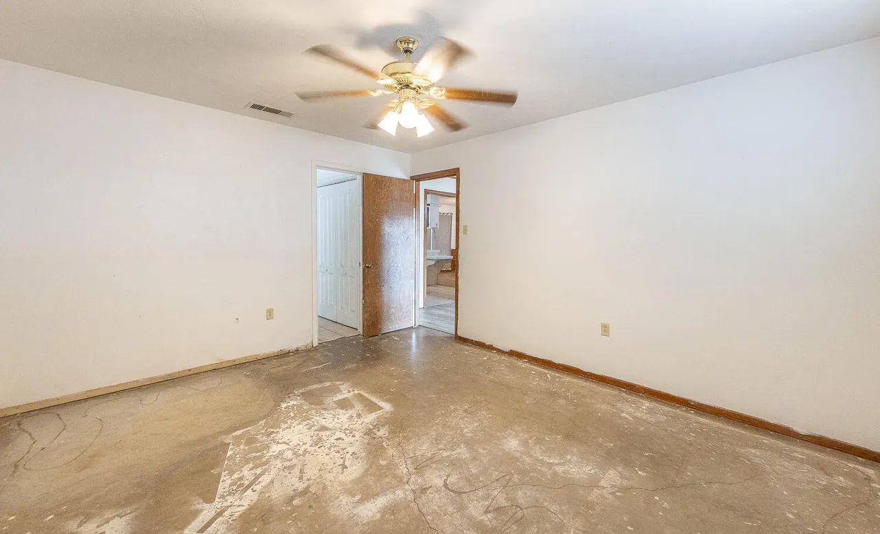 Photo 12 — 505 Owen Street, Lubbock, TX 79403