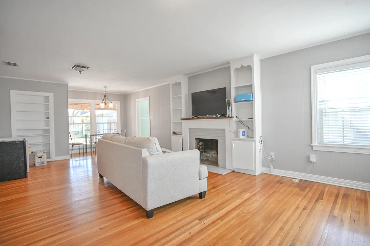 Photo 4 — 3013 28th Street, Lubbock, TX 79410