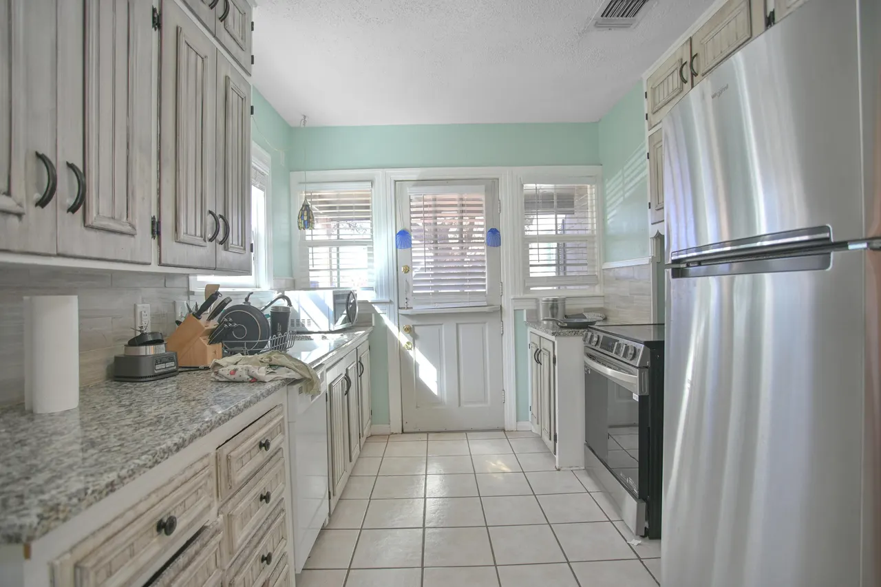 Photo 12 — 3013 28th Street, Lubbock, TX 79410