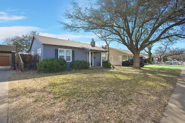 Photo 2 — 3013 28th Street, Lubbock, TX 79410