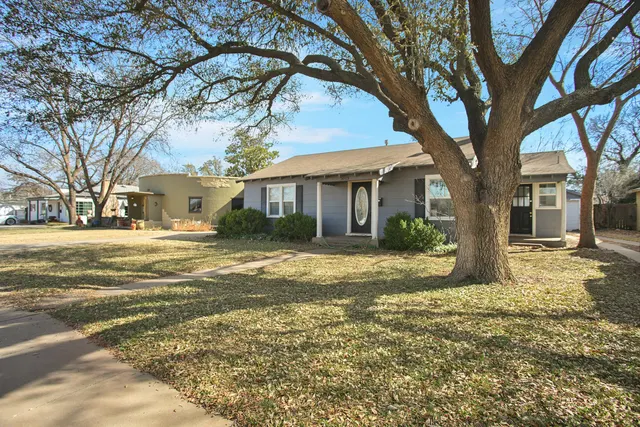 Photo 3 — 3013 28th Street, Lubbock, TX 79410