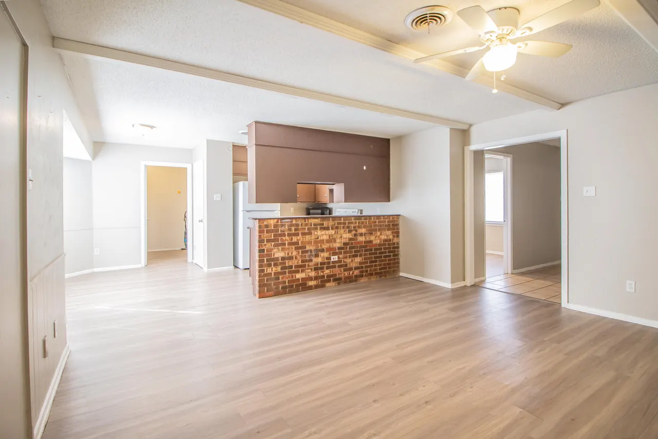 Photo 8 — 1903 71st Street, Lubbock, TX 79412