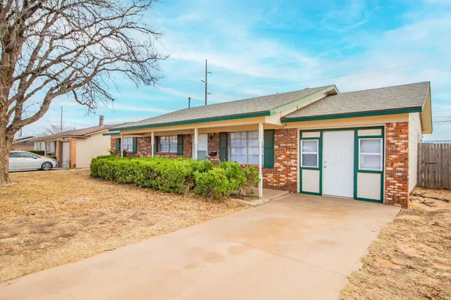 Photo 2 — 1903 71st Street, Lubbock, TX 79412