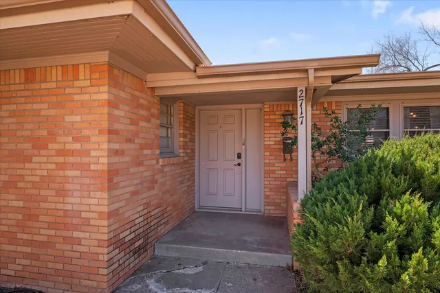 Photo 4 — 2717 55th Street, Lubbock, TX 79413