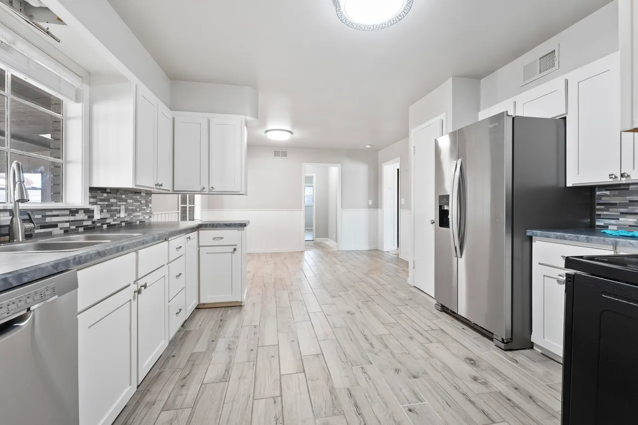 Photo 11 — 1201 8th Street, Shallowater, TX 79363