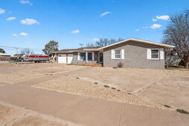 Photo 2 — 1201 8th Street, Shallowater, TX 79363