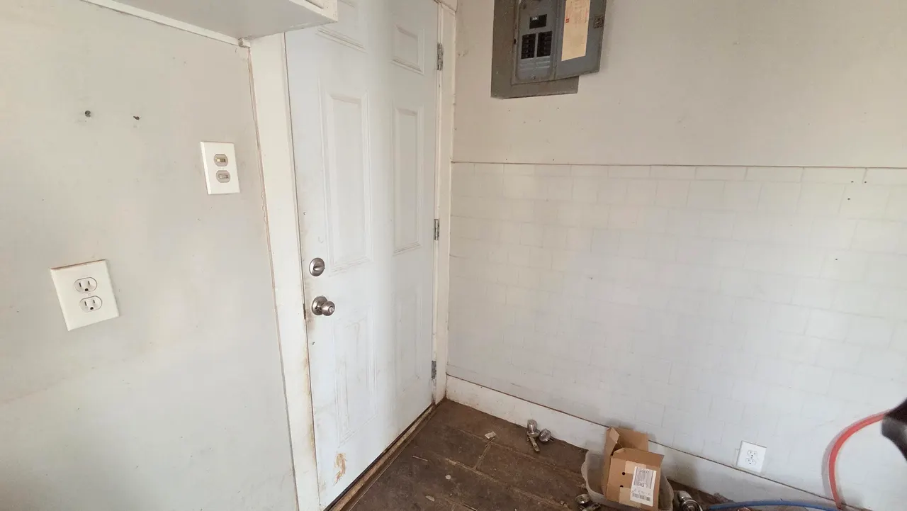 Photo 11 — 800 S 10th Street, Slaton, TX 79364