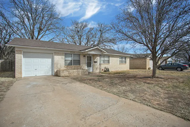 Photo 2 — 2528 71st Street, Lubbock, TX 79413