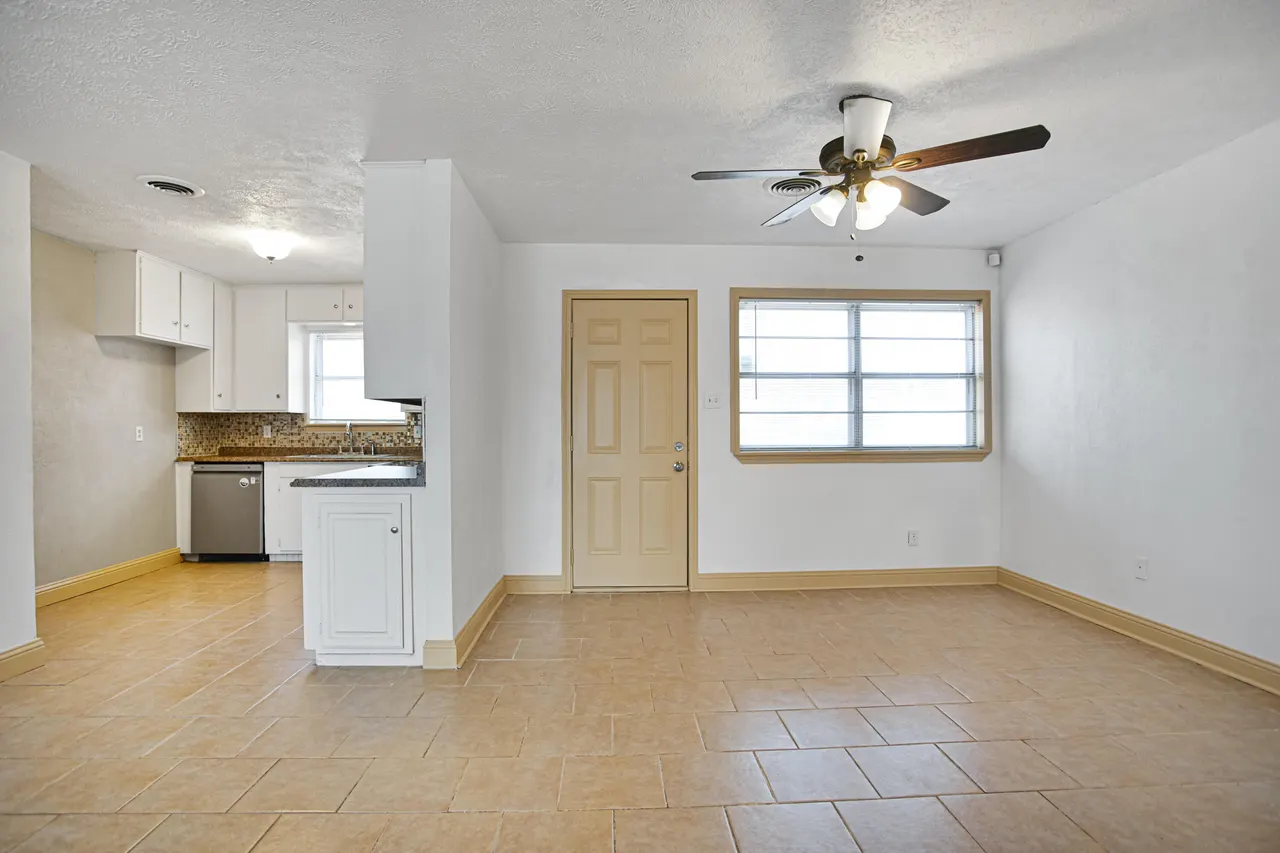 Photo 13 — 2528 71st Street, Lubbock, TX 79413