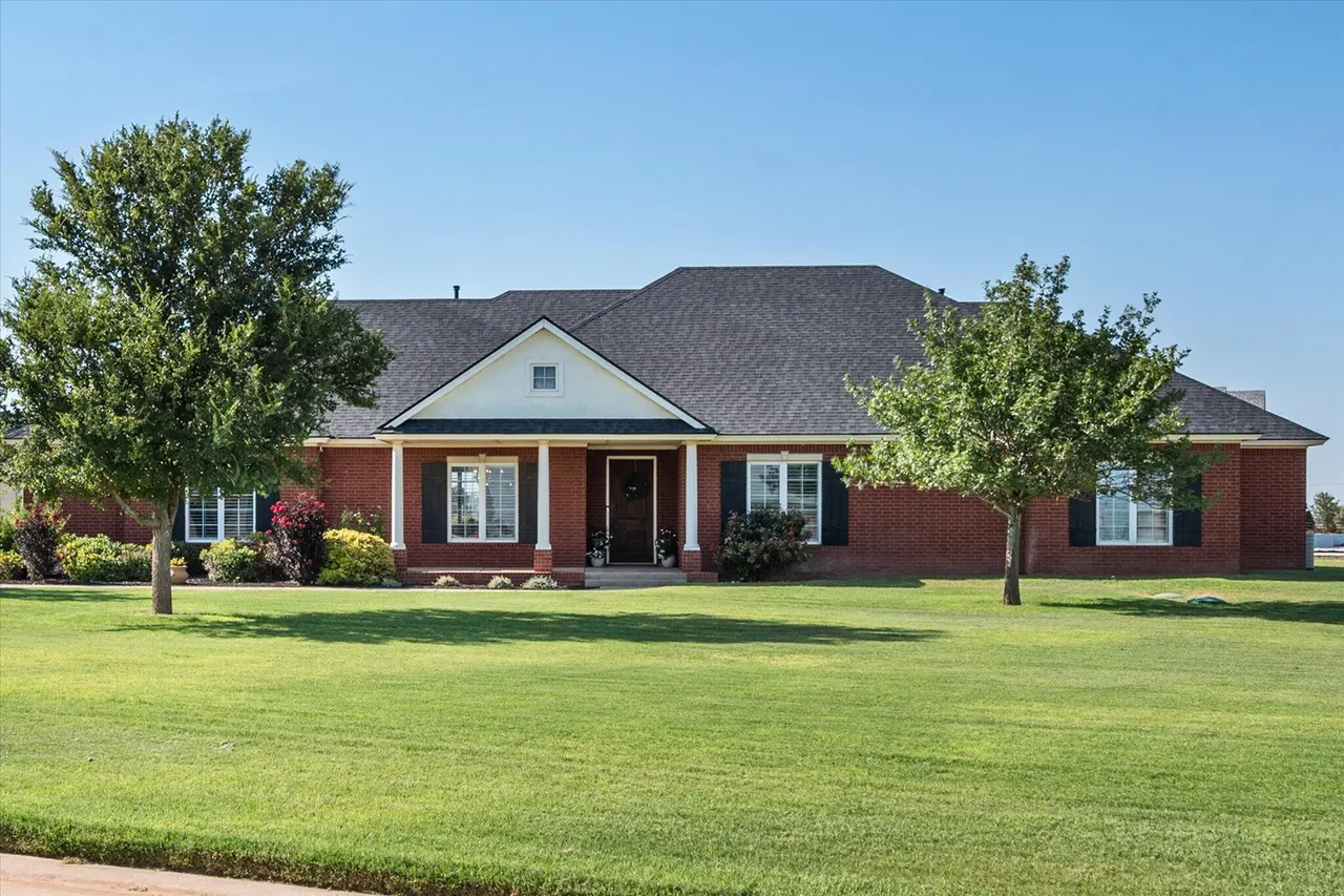 Photo 3 — 7906 County Rd 6220, Shallowater, TX 79363