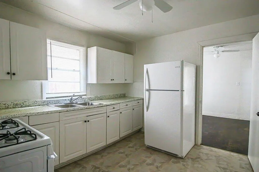 Photo 16 — 1805 Avenue R, Lubbock, TX 79401