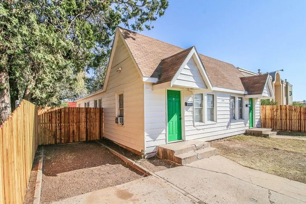 Photo 11 — 1805 Avenue R, Lubbock, TX 79401