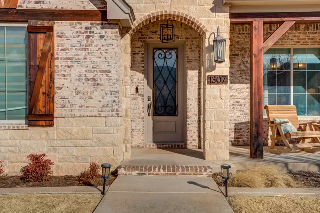 Photo 3 — 1307 Buckingham Avenue, Wolfforth, TX 79382