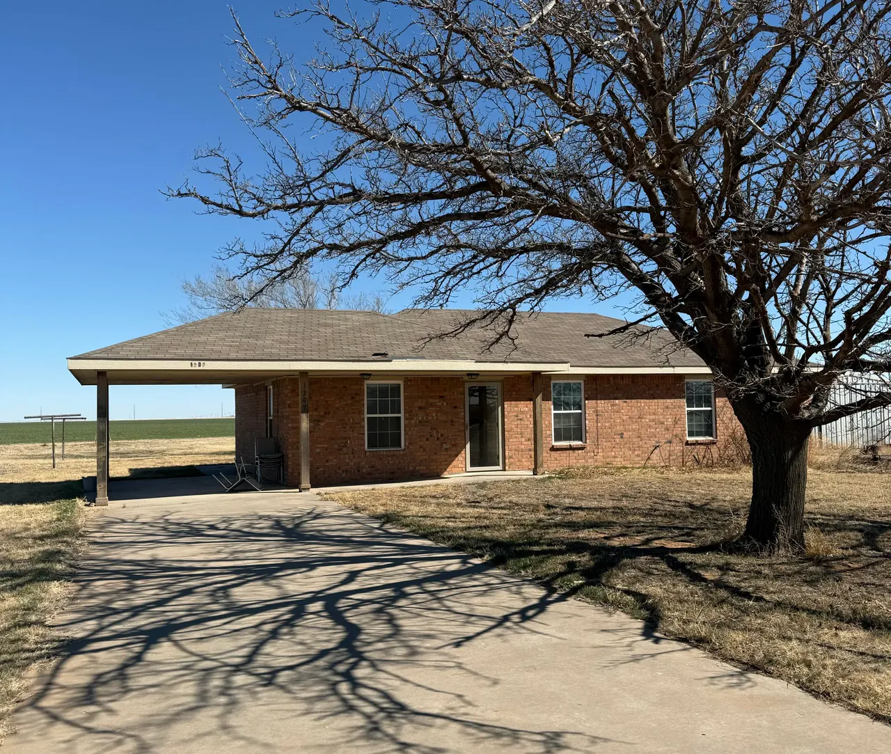 Photo 3 — 1307 Avenue A, Olton, TX 79064