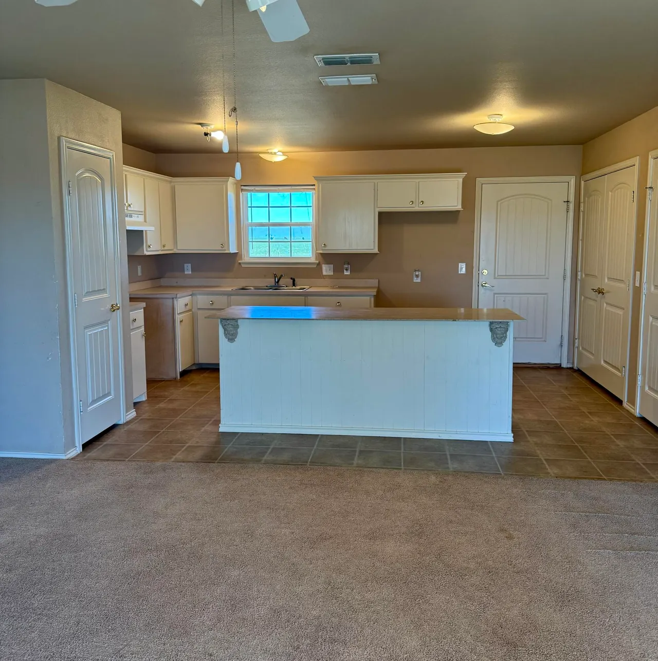 Photo 7 — 1307 Avenue A, Olton, TX 79064