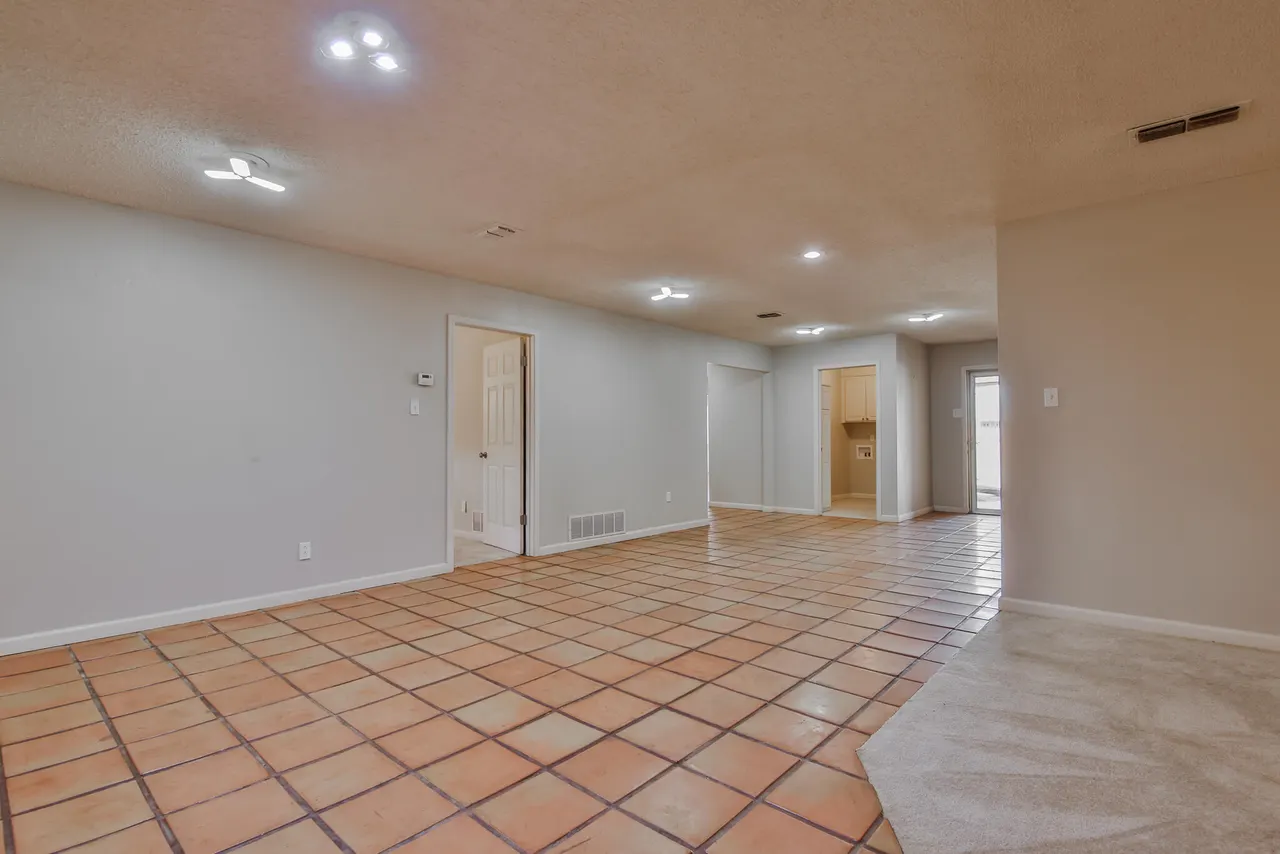 Photo 14 — 5437 45th Street, Lubbock, TX 79414