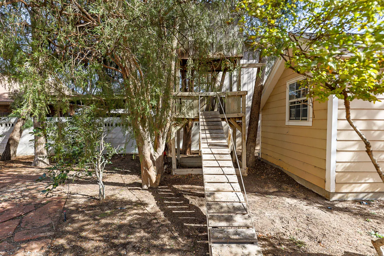 Photo 72 — 2607 22nd Street, Lubbock, TX 79410
